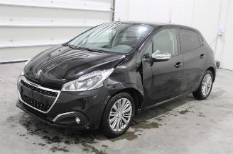 Unfallwagen Peugeot 208  2019/5