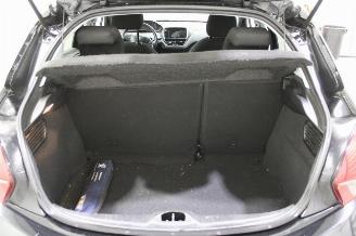 Peugeot 208  picture 16
