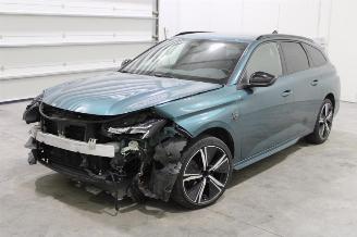 Damaged car Peugeot 308  2022/3