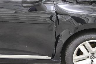 Renault Clio  picture 18