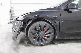 Tesla Model Y  picture 5