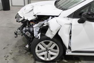 Renault Clio  picture 5