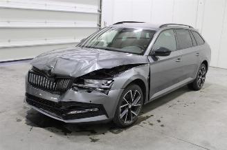 Voiture accidenté Skoda Superb  2023/4
