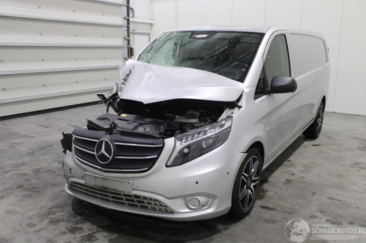 Mercedes Vito 