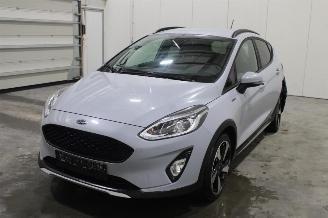 krockskadad bil auto Ford Fiesta  2020/6