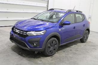 krockskadad bil auto Dacia Sandero  2025/2