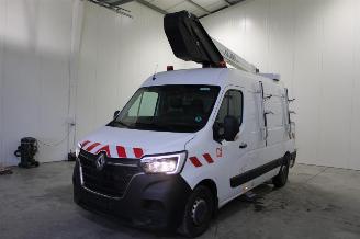 skadebil auto Renault Master 2023/4