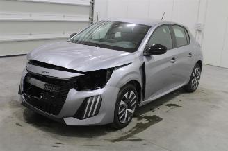 krockskadad bil bedrijf Peugeot 208 2024/10