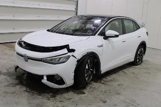 krockskadad bil auto Volkswagen ID.5  2023/7