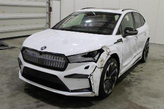 skadebil auto Skoda Enyaq  2024/10