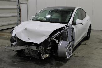Voiture accidenté Tesla Model Y  2024/9