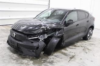 damaged passenger cars Volvo C-40 C40 2023/10