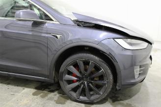 Tesla Model X  picture 7