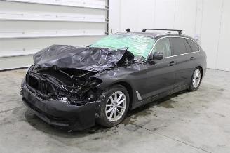 disassembly passenger cars BMW 5-serie 518 2020/11