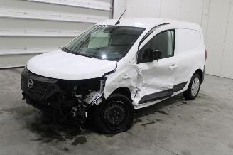 damaged passenger cars Nissan Townstar  2024/11