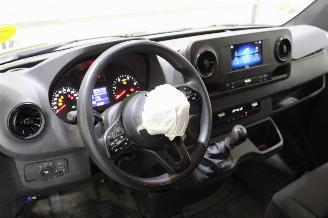Mercedes Sprinter  picture 9