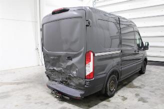 Ford Transit  picture 3