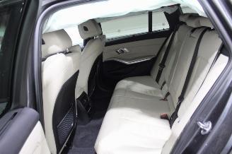 BMW 3-serie 320 picture 12