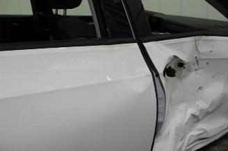 Volkswagen Golf  picture 21