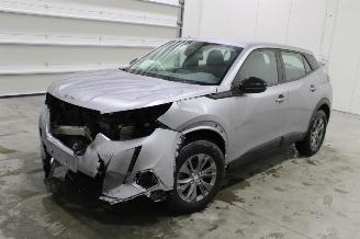 Damaged car Peugeot 2008  2022/11