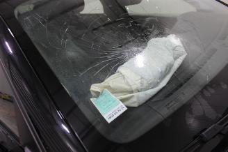 Peugeot e-208  picture 17