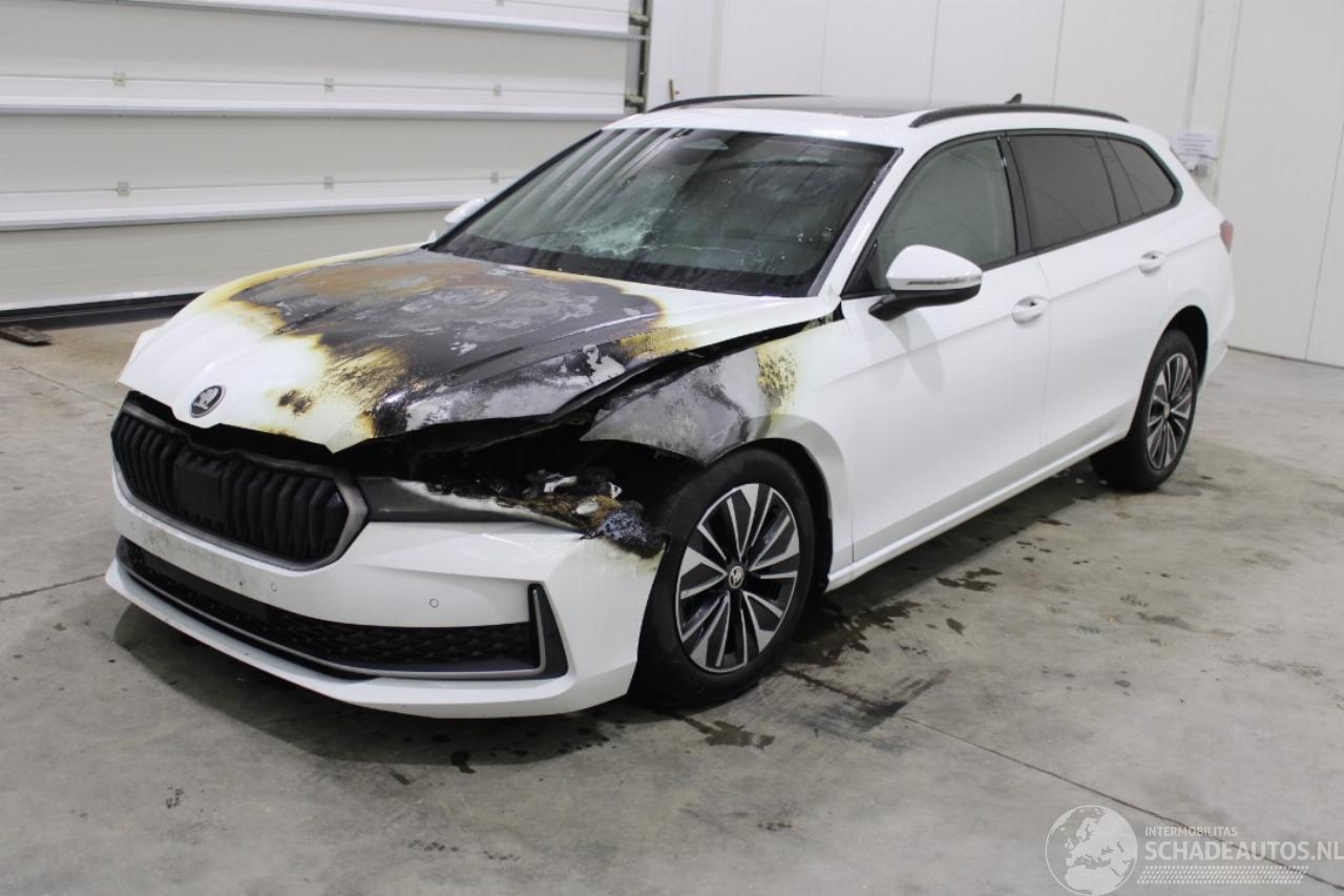 Skoda Superb 