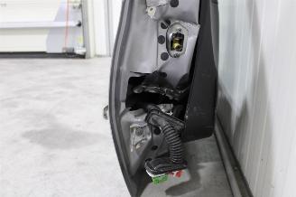 Peugeot 208  picture 11