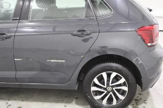 Volkswagen Polo  picture 9