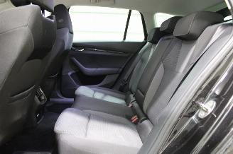 Skoda Octavia  picture 12