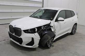krockskadad bil auto BMW iX1  2023/12