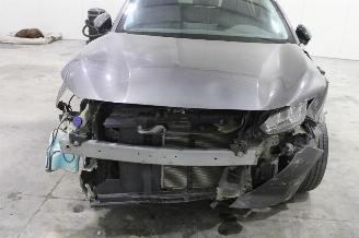 Peugeot 208  picture 6