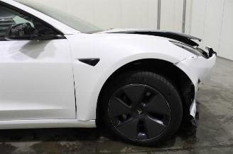 Tesla Model 3  picture 7