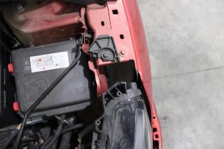 Peugeot 208  picture 23