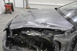 Jaguar XE  picture 22