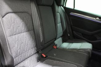 Volkswagen Passat  picture 24