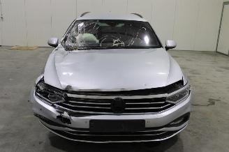 Volkswagen Passat  picture 5