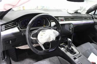 Volkswagen Passat  picture 10