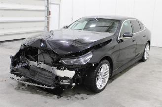 krockskadad bil auto BMW i5  2024/7