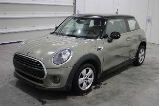 krockskadad bil auto Mini Cooper  2019/12