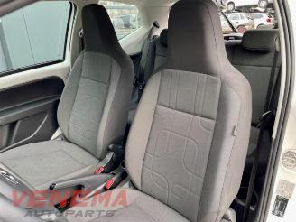 Volkswagen Up! Up! (121), Hatchback, 2011 1.0 12V 75 picture 10