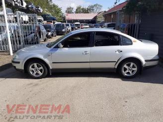 Uttjänta bilar auto Volkswagen Passat  2002/4