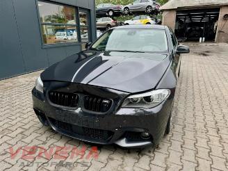 Coche siniestrado BMW 5-serie 5 serie (F10), Sedan, 2009 / 2016 550i V8 32V TwinPower Turbo 2010/11