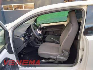 Volkswagen Up! Up! (121), Hatchback, 2011 1.0 12V 60 picture 8