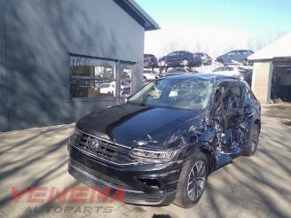 Uttjänta bilar auto Volkswagen Tiguan Tiguan (AD1), SUV, 2016 / 2024 1.5 TSI 16V Evo BlueMotion Technology 2023/5