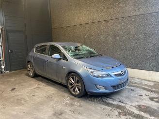 demontáž osobní automobily Opel Astra 1.7 CDTi 16V 110 Hatchback 4Dr Diesel 1.686cc 81kW (110pk) FWD 2009-09/2015-10 2011/1