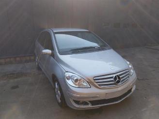 Salvage car Mercedes B-klasse B (W245,242), Hatchback, 2005 / 2011 2.0 B-180 CDI 16V 2007/5