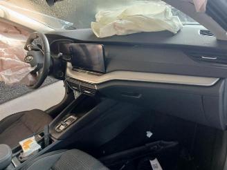 Skoda Octavia Octavia Combi (NXAC), Combi 5-drs, 2019 1.0 TSI e-TEC 12V picture 15