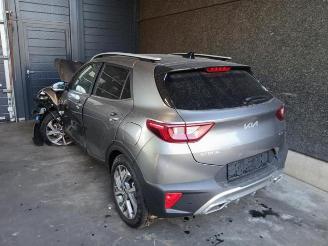 Salvage car Kia Stonic  2025/5