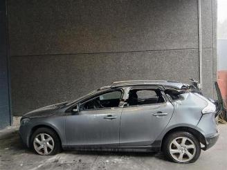 Volvo V-40 V40 Cross Country (MZ), Hatchback 5-drs, 2012 / 2019 2.0 D2 16V picture 3