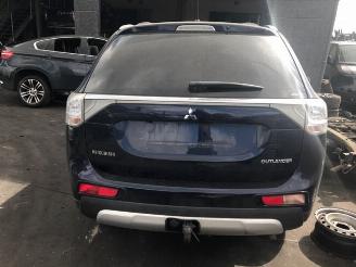 Autoverwertung Mitsubishi Outlander DIESEL - 2200CC - 6VIT 2015/1